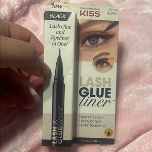 KISS Black Lash Glue Liner